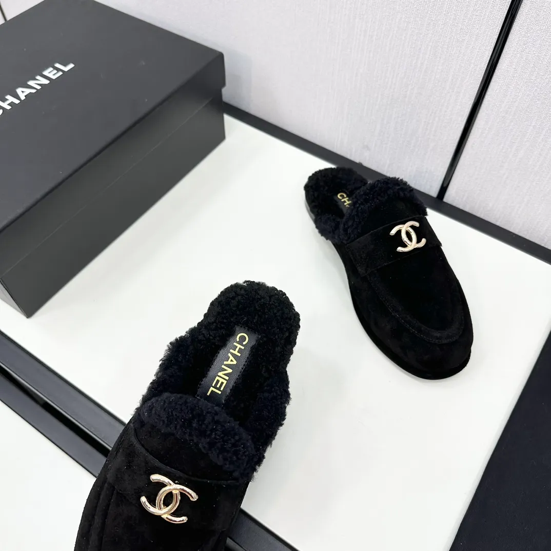 👟👟Ex-factory price 600👟👟Chanel 24K new furry loafers and Teddy furry shoes for autumn and winter. Very comfortable. Maillard brown is still very suitable for autumn and winter~ Suede upper, fur lining integrated, leather outsole Size: 35-39, other sizes are customized